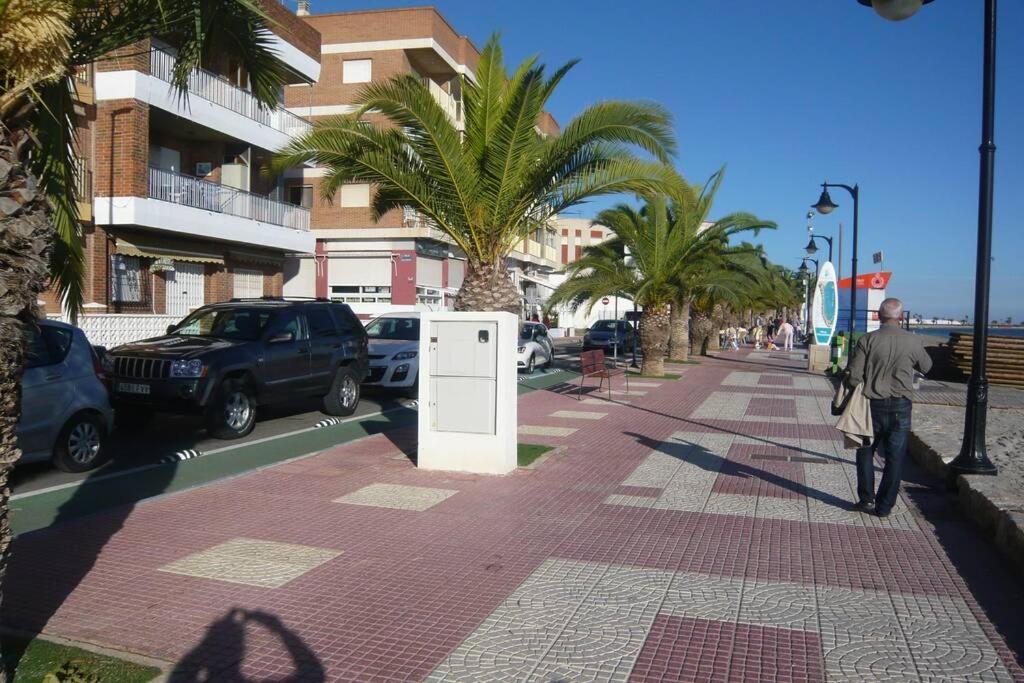 Piso En Primera Linea Con Wifi Y Vistas Al Mar Lo Pagán المظهر الخارجي الصورة