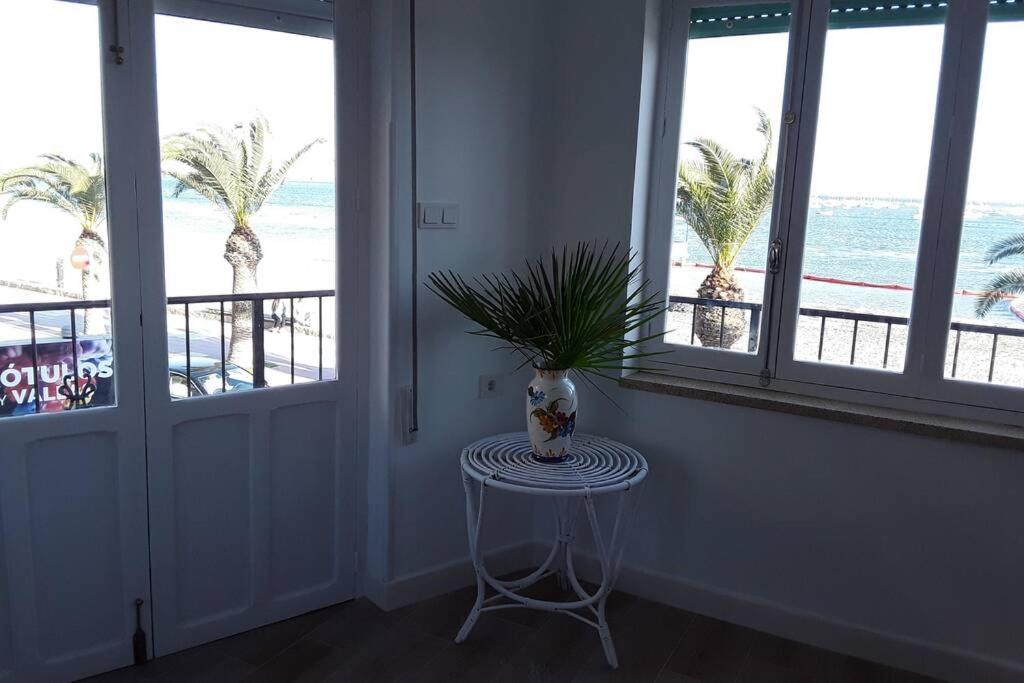 Piso En Primera Linea Con Wifi Y Vistas Al Mar Lo Pagán المظهر الخارجي الصورة