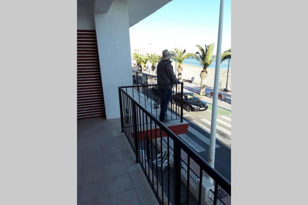 Piso En Primera Linea Con Wifi Y Vistas Al Mar Lo Pagán المظهر الخارجي الصورة